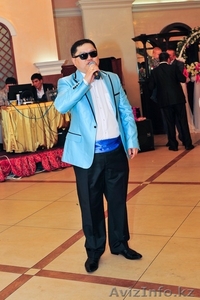 Корейский ведущий в Астане #695119