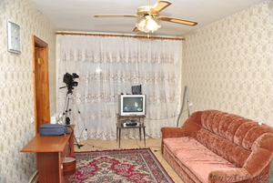 Продам 3-х ком. квартиру в Караганде 18 мкр #876435