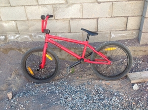 bmx salvador красного цвета #888140