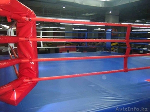 Ринг боксёрский на подиуме  #879172