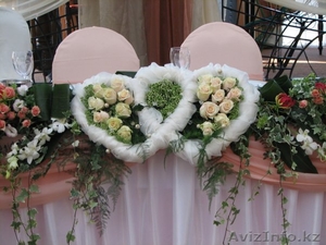 Мы рады предложить Вам качественное оформление торжеств живыми цветами.  #927494