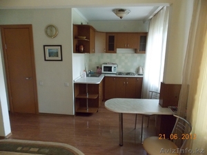 Сдаю 2х комнатную квартиру посуточно, студия чисто, уютно, в квартире не курят #928074