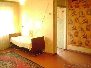 Продается 3-х комн. квартира в центре Караганды. НЕДОРОГО! #934883