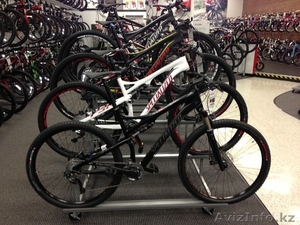 FOR SALE:2011 Specialized Stumpjumper FSR S-Works Bike $2,  100 #938253