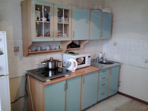 Симпатичный кухонный гарнитур #977026