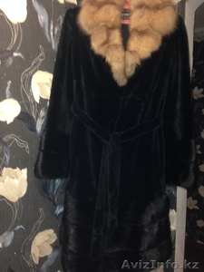 шуба стриженная норка с воротником соболя и с ставками цельной норки #968401