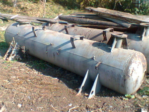 Емкость для газа или для высокого давление.  #981282