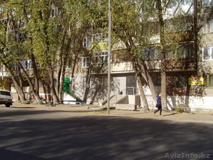 Продам офис ул.Камзина, 74,  площадью 100, 6 м.кв.,  отдельный вход с ул.Шевченко #979898