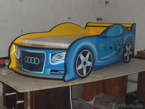 кровать-автомобиль #978274