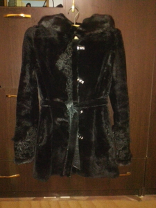  Продам шубу мутон с капюшоном #983068