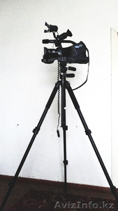 ВИДЕО КАМЕРА Панасоник 10000 в комплекте #994669