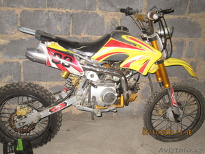 кроссовер  в отличном состояние #988528