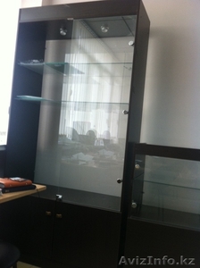 продаю витрины с подсветкой,  можно под сумки и бижутерию.   #989161