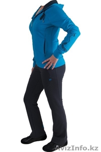 Женский спортивный костюм 