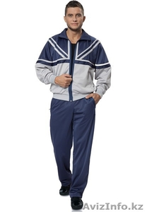 Мужской спортивный костюм 