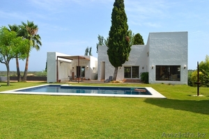 Современная вилла ранчо в Дении, Испания #1013744