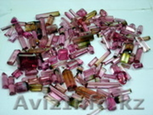 Поставка необработанных драг камней #1002673