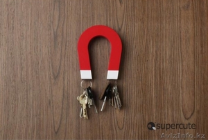 Ключ. Магнитный держатель ключей-подкова #1009328