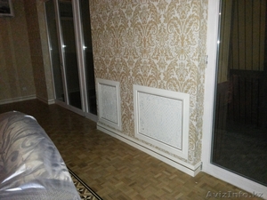 Поклейка обоев качественно с гарантией на подготовленные стены #1029078