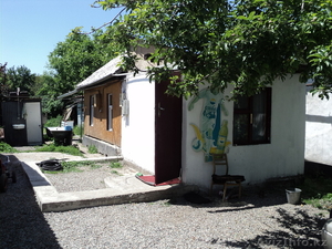 продам пол дома. вход во двор обший! #1027722