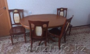 Продам Б/У стол и 4 стула в хорошем состоянии #1048408