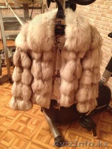 срочно Продам шубу,  мех: лиса,  бело- серого цвета #1043868