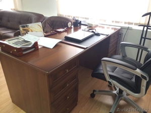 Стол письменный и кресло #1033305