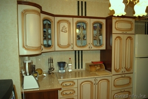 Кухонные гарнитуры самых разнообразных форм и размеров  #1038985