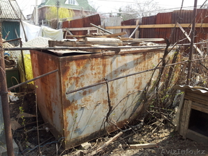 Продам дешево срочно металлическую емкость  #1077465