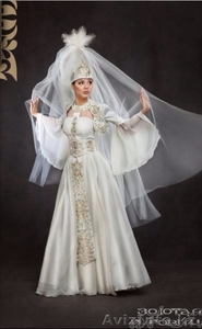 Свадебный наряд расшитый жемчугом и кристаллами Swarovski #1073133