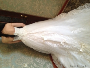 Свадебное платье со шлейфом и бантами! Цвет айвори размер М, 42-44.  #1073739