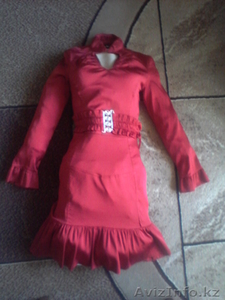 продам платье красный атлас ,  44-46 размер . #1115311