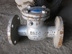 Клапаны обратные поворотные (вертикальные) фланцевые стальные Н44Н-40 #1117771