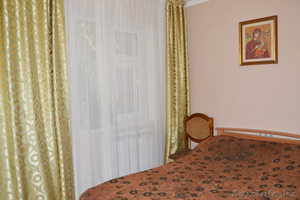 продается хорошая квартира с евроремонтом и встроенной кухней и прихожей,  автон  #1161159