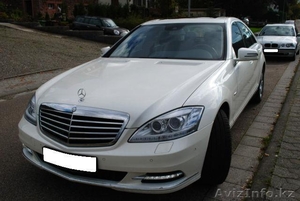 Кортеж из MB S-class W221 и лимузины в городе Астана. #1241709