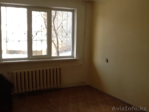 Продам 2-к. квартиру,  ул. Курмангазы,  106 (Центр)  #1246902