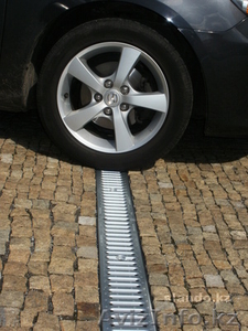 Арычные пластиковые лотки с решетками #1266533