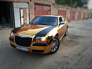 Золотой Крайслер 300С на свадьбу #1273996