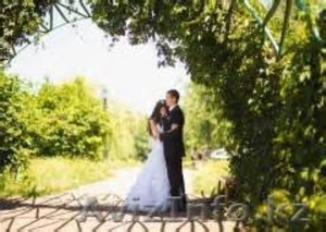 Видеосъемка и монтаж  свадеб,  юбилеев и других праздников.Full HD #1298539