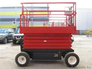 Ножничный самоходный подъемник Skyjack SJ6832  #1308943