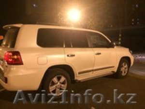 Автомобиль Тойота Land Cruiser 200(белого цвета)с водителем #1326738