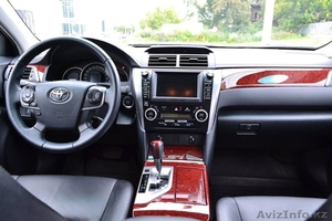 Седан бизнес-класса  Toyota Camry #1339666