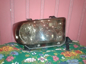 Передния фара от TOYOTA TYNDRA.в отличном состоянии б.у. #1351966