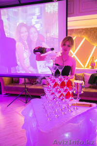 Пирамида или горка шампанского #1348215