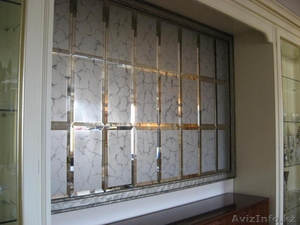 Зеркала в багете,  зеркальное панно и перегородки из стекла и зеркал. #1359869