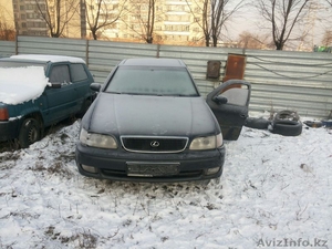автомобиль Lexus GS 300 #1363110