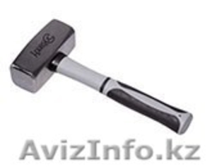 Кувалда кованая,  с фибеглассовой рукояткой,  вес1кг #1363481