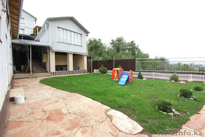 2х этажный 4х комнатный коттедж на Коктобе посуточно  #1398828