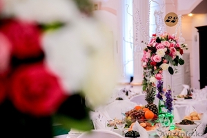 Оформление банкетного зала, свадебный декор от агентства 