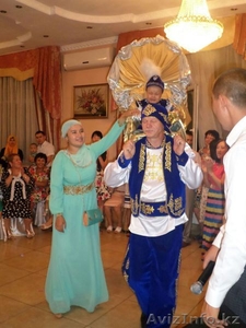 трон на сундет той. Золото с серебром #1415432